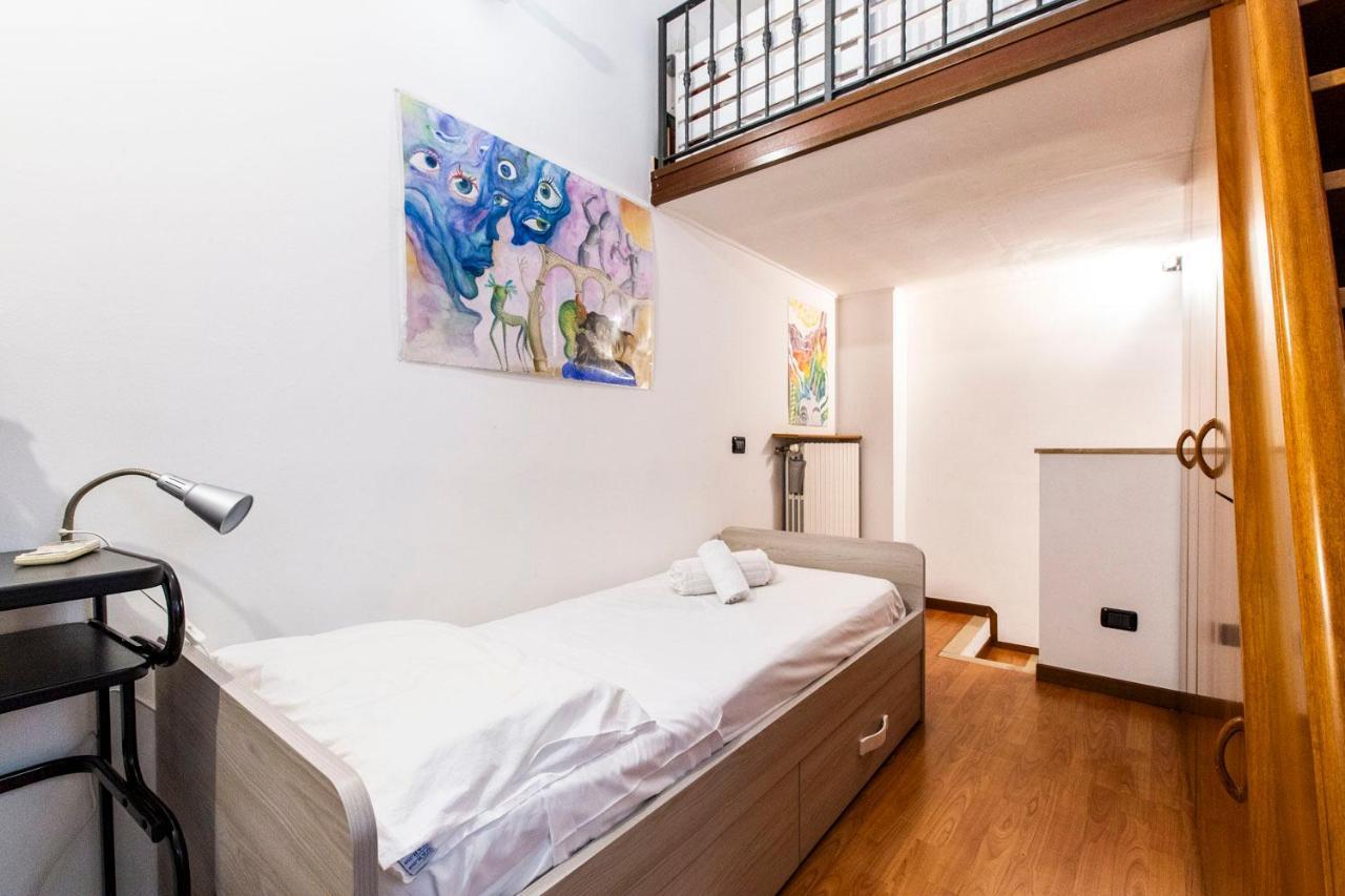 Extensive Terrace Navigli Toy Artistic Apartment Милано Екстериор снимка