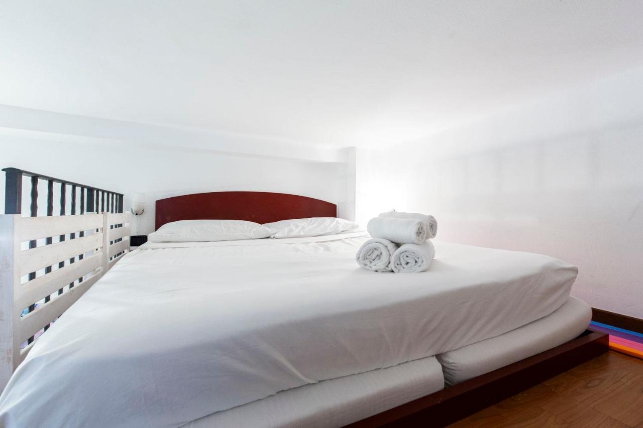 Extensive Terrace Navigli Toy Artistic Apartment Милано Екстериор снимка
