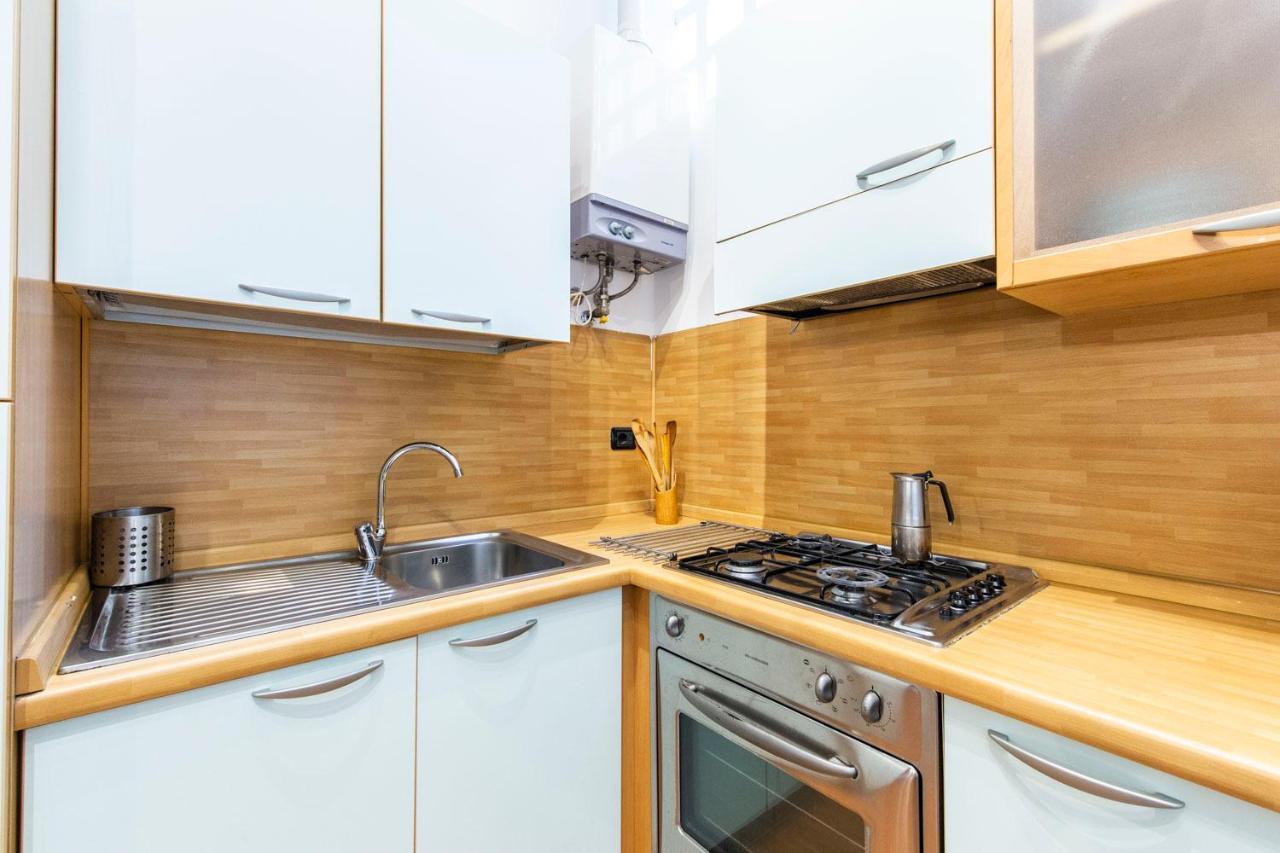 Extensive Terrace Navigli Toy Artistic Apartment Милано Екстериор снимка