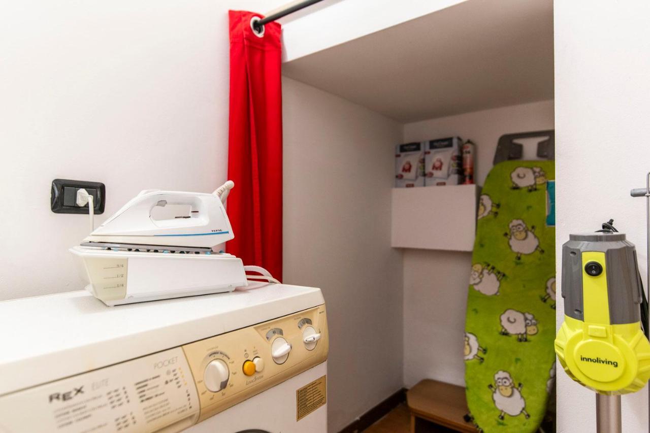 Extensive Terrace Navigli Toy Artistic Apartment Милано Екстериор снимка