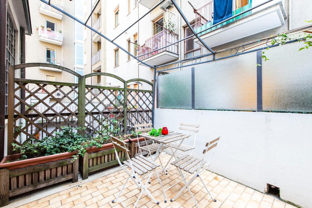 Extensive Terrace Navigli Toy Artistic Apartment Милано Екстериор снимка