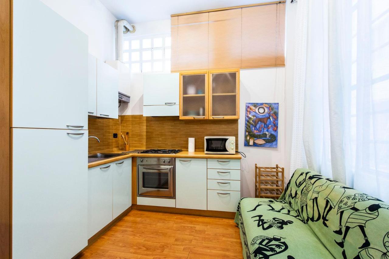 Extensive Terrace Navigli Toy Artistic Apartment Милано Екстериор снимка